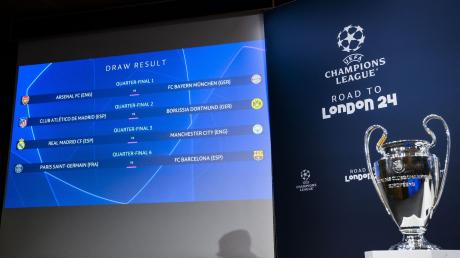 Der Spielplan der Champions League mit den deutschen Vereinen FC Bayern München und Borussia Dortmund wird während der Viertelfinalauslosung der UEFA Champions League 2023/24 im UEFA-Hauptquartier angezeigt.