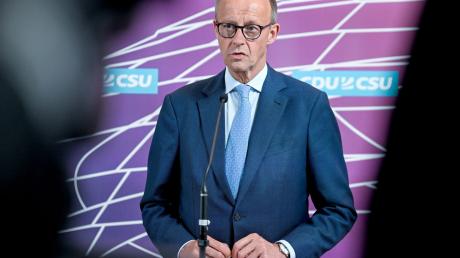 Friedrich Merz, CDU-Bundesvorsitzender und Fraktionsvorsitzender der CDU/CSU-Fraktion im Bundestag, spricht.