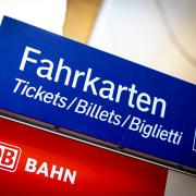 Die Preise für Bus und Bahn sollen nach dem 9-Euro-Ticket steigen.