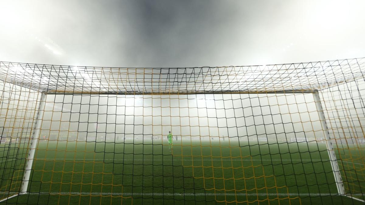 #Rauch aus Hertha-Block: Spiel in Dortmund kurz unterbrochen