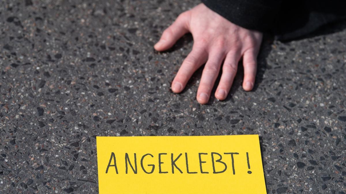 #Demonstration: Erneut Straßenblockaden in Berlin: 700 Polizisten im Einsatz