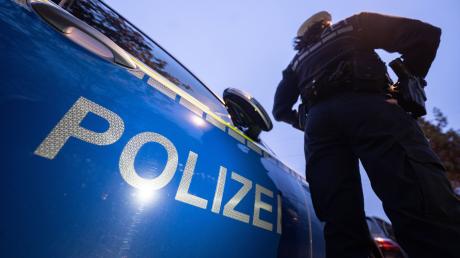 Die Polizei Augsburg bittet um Hinweise in einem Fall einer Unfallflucht.