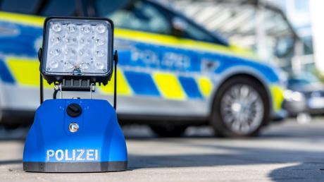 Bei einer allgemeinen Verkehrskontrolle in Möttingen stellte die Polizei fest, dass ein Mann betrunken am Steuer saß.
