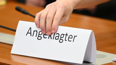 Ein Familienvater musste sich am Amtsgericht Landsberg wegen eines Angriffs mit einem Hammer verantworten.
