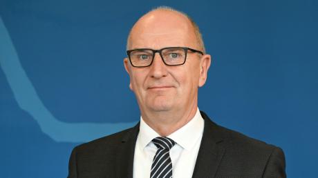 Dietmar Woidke (SPD), Ministerpräsident von Brandenburg, aufgenommen während der Vorstellung der künftigen Bildungsstaatssekretärin.