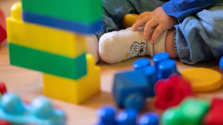 Dasing hebt die Betreuungsbeiträge für den Kindergarten um 30 Prozent an.