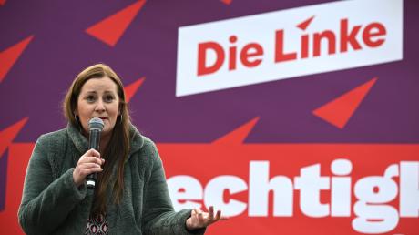 Janine Wissler, Parteivorsitzende der Partei Die Linke, spricht zum Auftakt der Wahlkampfphase der Partei Die Linke zur Europawahl.