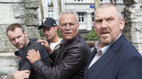 Tatort aus Köln am Sonntag:  Die Kommissare Max Ballauf (Klaus J. Behrendt) und Freddy Schenk (Dietmar Bär, r) haben bei der Lösegeld-Übergabe den Falschen geschnappt.