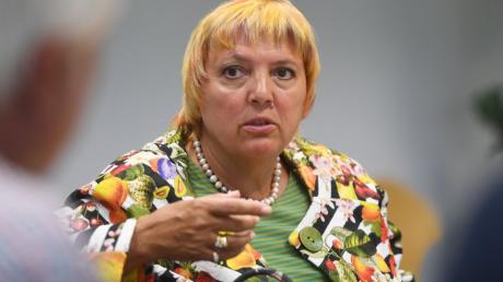 Claudia Roth ist die Vizepräsidentin des Deutschen Bundestages. Boris Palmer rät die Ex-Grünen-Chefin zum Parteiaustritt.