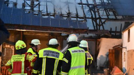 Eine Scheune in Wolferstadt ist am Freitagabend in Flammen aufgegangen