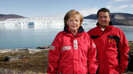 Damals 2007: Bundeskanzlerin Angela Merkel und der Ex-Umweltminister Sigmar Gabriel vor Gletscher in Grönland.