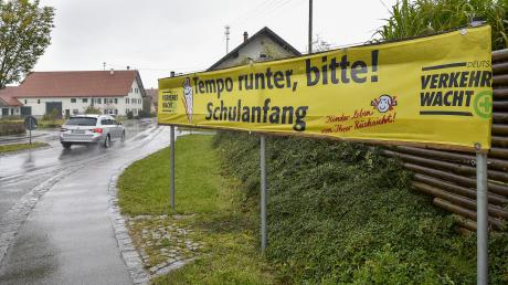 Die Lengenfelder, die direkt an der Staatsstraße wohnen, können auf Besserung hoffen. Die Regierung von Oberbayern hat der Ortsumfahrung zugestimmt. 