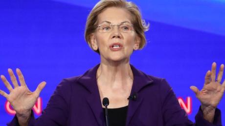 Elizabeth Warren, demokratische Bewerberin um die Präsidentschaftskandidatur, spricht während der vierten TV-Debatte der Demokraten.
