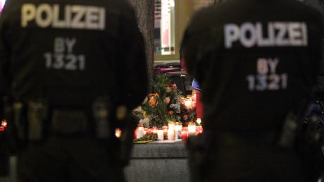 Am Nikolaustag vergangenen Jahres starb ein 49-jähriger Mann am Königsplatz in Augsburg an den Folgen eines Schlages. Bald soll der Prozess zu dem Fall starten.