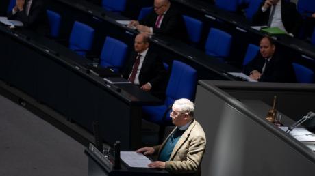 Alexander Gauland, Fraktionsvorsitzender der AfD, hat die Regierung im Bundestag für ihr Vorgehen in der Corona-Krise kritisiert.