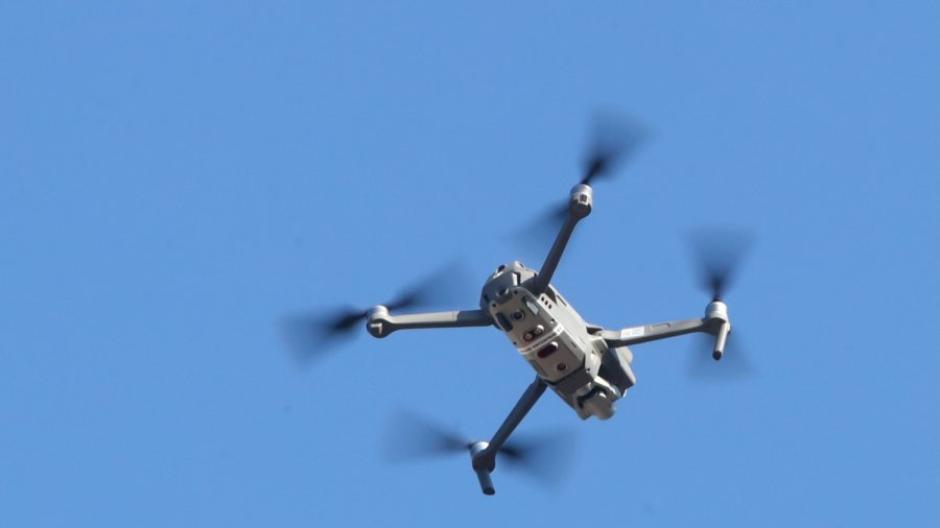 Bei einer Fahndung setzte die Augsburger Polizei eine Drohne ein.  