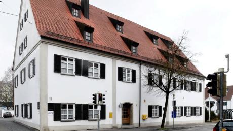 Das historische Gisberthaus in Zusmarshausen beherbergte einst sogenannte Pfründner. Historikerin Anke Sczesny erforscht ihre Geschichte. 
