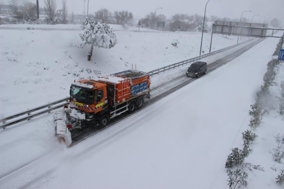 Menos tormentas en Madrid: la capital española se hunde en la nieve