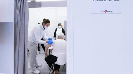 Das Impfzentrum Gablingen öffnet wieder.
