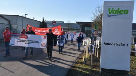 Die Gewerkschaft IG Metall ruft am Donnerstagvormittag Valeo-Mitarbeitende zum Streik auf. 
