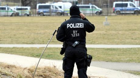 Beim Thema Ausländerkriminalität hat die Augsburger Polizei auch einschlägige Jugendgruppen im Blick, bei denen der Ausländeranteil überproportional hoch sei. Zuletzt hatte die Polizei die Präsenz an Treffpunkten, wie dem Reese-Park, erhöht.