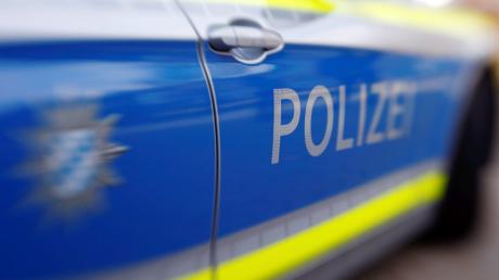 Streifenwagenbesatzung der Verkehrspolizei Ingolstadt war wegen einer  Fahrt in Schlangenlinien auf der A93 im Einsatz.. (Symbolbild) 