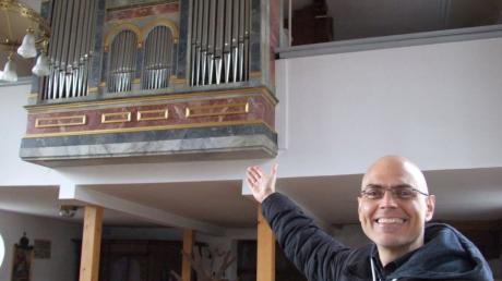Carl Philipp Fromherz ist der neue Organist der Pfarrei in Rommelsried. Hauptberuflich ist er Chordirektor und Kapellmeister am Staatstheater Augsburg.