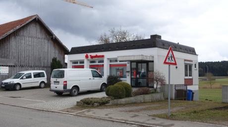 In die Sparkasse in Hollenbach ist eingebrochen worden.