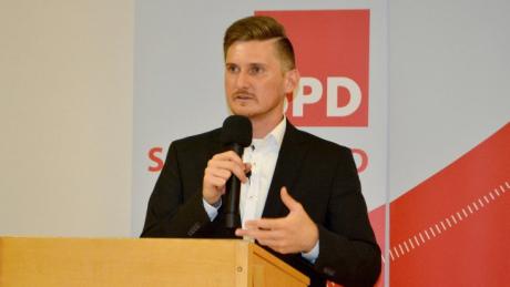SPD-Politiker Andreas Santa tritt von seinen Ämtern zurück.