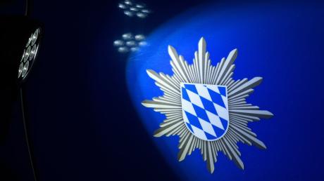 Eine Betrunkene haben Polizisten am Montagnachmittag in Ludwigsfeld aufgegriffen. 