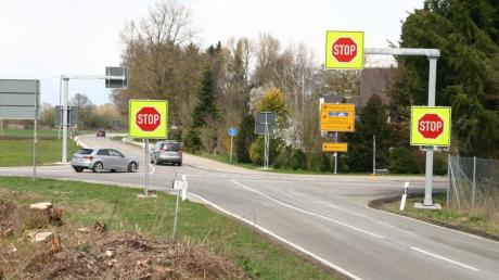 Die Kreuzung bei Nattenhausen, ein Unfallschwerpunkt, wird heuer noch verschwinden. An ihrer Stelle entsteht ein Kreisverkehr. 	