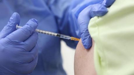 Können sich Mitarbeiter bald von ihren Betriebsärzten impfen lassen?