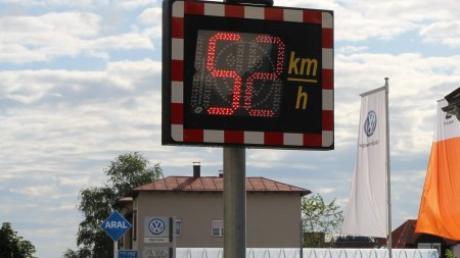 An den Ortseinfahrten von Winterbach sollen elektronische Geschwindkeitsanzeigen künftig Raser ausbremsen.