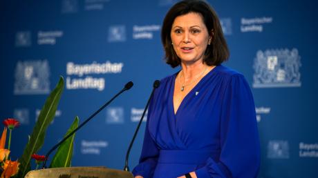 Markus Söder will Landtagspräsidentin Ilse Aigner nach Berlin befördern. Doch die will in Bayern bleiben. Schließlich will sie Söders Nachfolgerin werden.