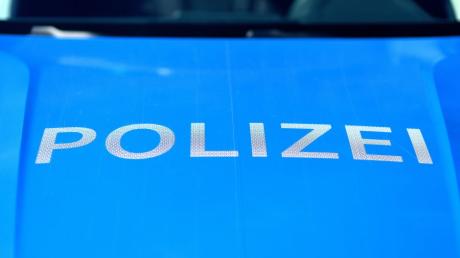Die Donauwörther Verkehrspolizei ermittelt in einer Fahrerflucht in Megesheim. 