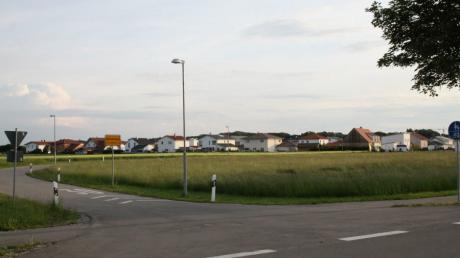 An der Lechfelder Straße am östlichen Ortseingang plant die Gemeinde Obermeitingen auf 9300 Quadratmetern das neue Baugebiet "Süd VI" mit zehn bis elf Bauplätzen.