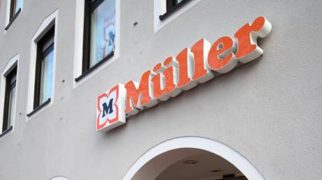 Die Drogeriemarktkette Müller aus Ulm liefert jetzt Waren aus Deutschland nach China. Unser Bild zeigt die Müller-Filiale in Illertissen.