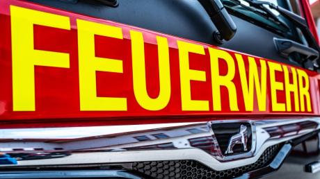 Ein brennendes Wohnmobil musste die Feuerwehr Schondorf am Freitag