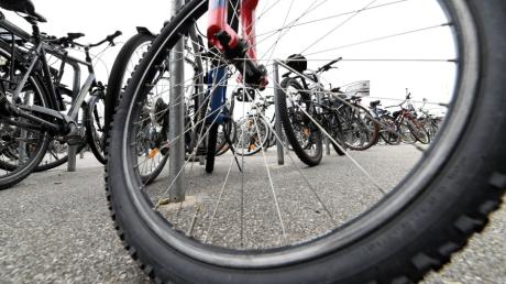 Wackelt der Vertrag für eine fahrradfreundlichere Stadt? Nicht alle Initiatoren des Augsburger Radbegehrens sind zufrieden mit den Verhandlungen.