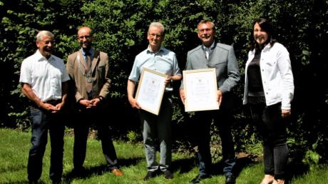 Gerhard Mößner und Albert Reiter wurden von ihren Nachfolgern geehrt: (von links) Markus Pfann, Andreas Reiter, Albert Reiter, Gerhard Mößner und Marina Wanner.