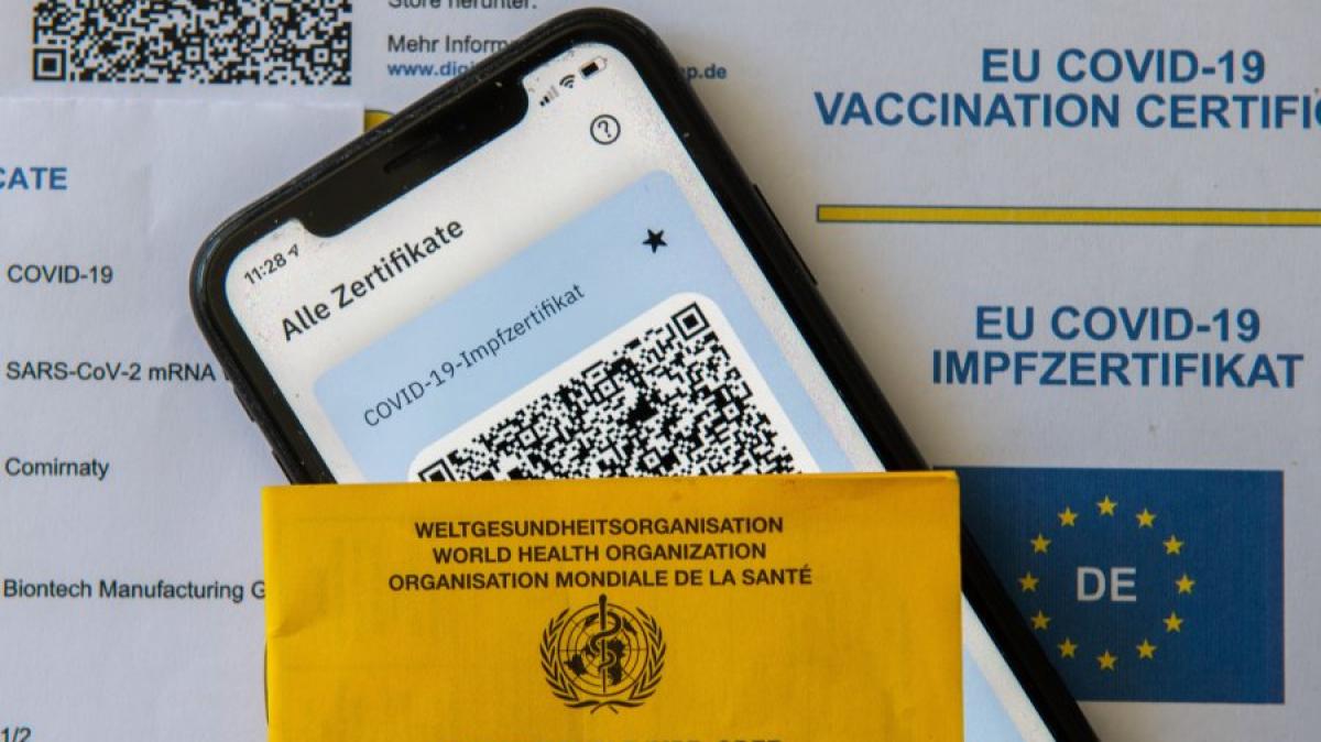 Digitaler Impfpass - Warum Apotheken kein Impfzertifikat ...