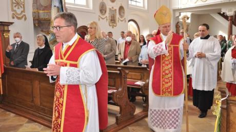 Mit einem Pontifikalamt feierte die Pfarrgemeinde Breitenthal die Wiedereröffnung ihres Gotteshauses nach einer umfangreichen Renovierung.