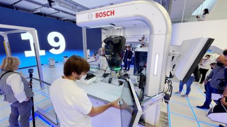 Einer der Wirtschaftshöhepunkte des Jahres: Bosch Rexroth eröffnet Innovationszentrum in Ulm. 