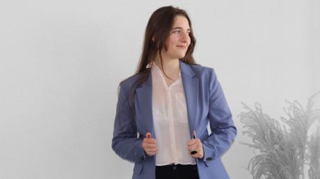 Die 23-jährige Alisha Berchtold spricht über ihre Arbeit im Vorstand der Pro Familia Augsburg e.V.