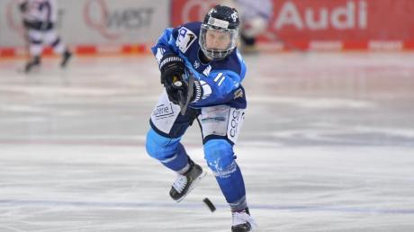 Nicola Eisenschmid hat ihr Hobby zum Beruf gemacht. Sie spielt professionell Eishockey.
