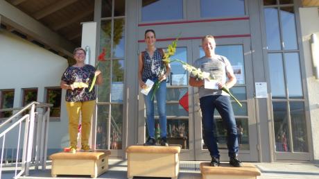 So sehen Siegerinnen uns Sieger aus: (von links) Lore Steppich, Andrea Gumpp und Georg Schmid waren die erfolgreichsten Teilnehmer aus Ellgau beim Stadtradeln. 