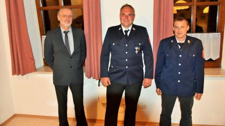 Eine neue Führungsriege gibt es jetzt bei der Feuerwehr Weiler. Unser Bild zeigt (von links) Bürgermeister Martin Werner, Kommandant Markus Högerle und seinen Stellvertreter Wolfgang Roth.