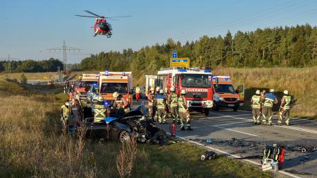 Ein schwerer Unfall hat sich auf der B17 südlich von Landsberg ereignet.