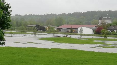 Starkregen macht der Gemeinde Deisenhausen immer wieder zu schaffen - so wie auf unserem Bild durch Überschwemmungen der Günz, aber auch an Wegen und Gräben im Gemeindegebiet.