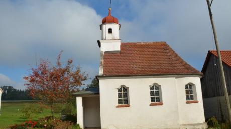 Wegen ihres bereits äußerlich sichtbaren schlechten Zustands muss die St.-Franz-Xaver-Kapelle in Ebersbach saniert werden.